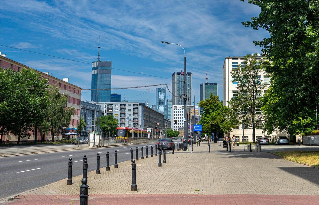 Pole Mokotowskie - 60m2, Metro, Park, Shops Nearby - By Rentujemy Appartement